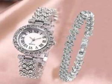 Fashion 1 Piece Rhinestone Quartz Watch and 1 Piece Bracelet