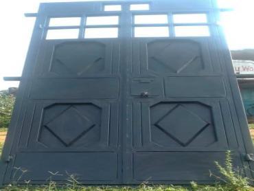 Double Metallic Door(Height 7Feet by 3 1/2 Feet)