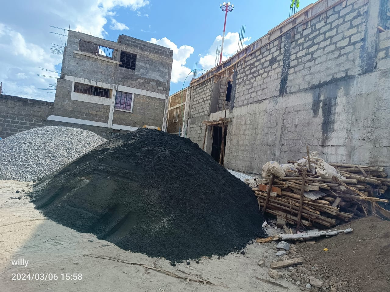 Washed Dust Rock Sand Available – 17.5 Tonnes Per Delivery ?