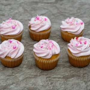 6-Pieces-Of-Pink-Vanilla-Cupcakes